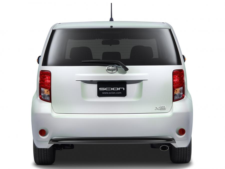  Scion xB Release Series 10.0 2014 года  (фото 2 из 9)